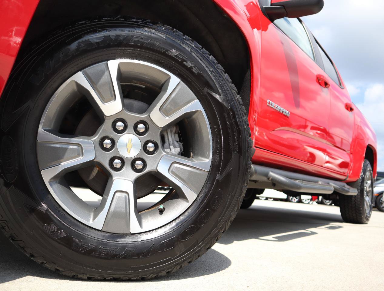 Used 2015 Chevrolet Colorado Z71 AWD/4WD image 27