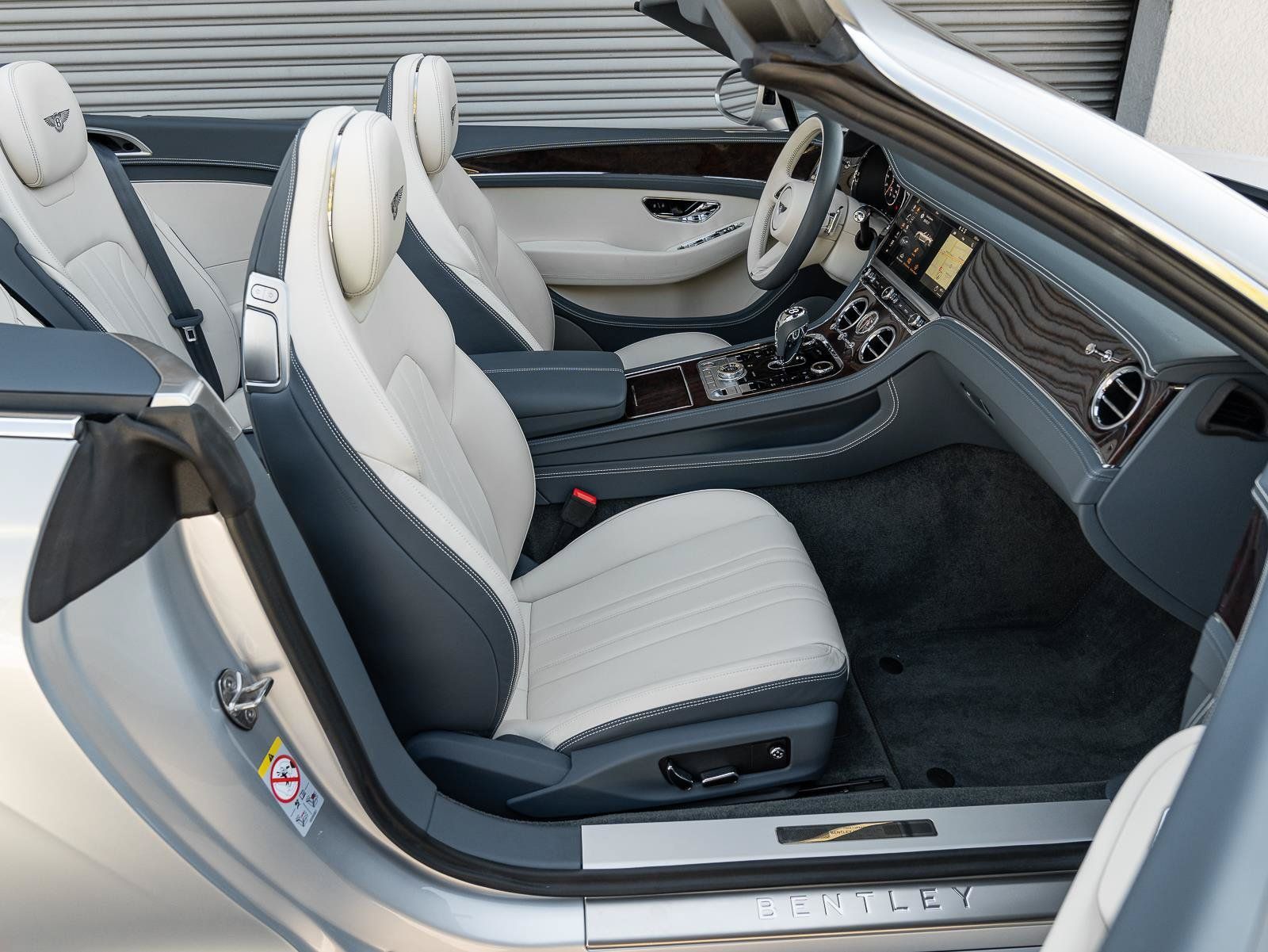 Used 2022 Bentley Continental GT AWD/4WD image 46