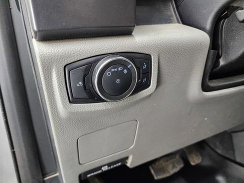 Used 2018 Ford F250 XLT image 40