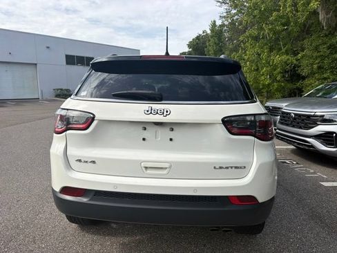 Used 2018 Jeep Compass Limited w/ Navigation Group AWD/4WD image 3