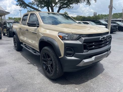 Used 2024 Chevrolet Colorado Trail Boss w/ Advanced Trailering Package AWD/4WD image 7