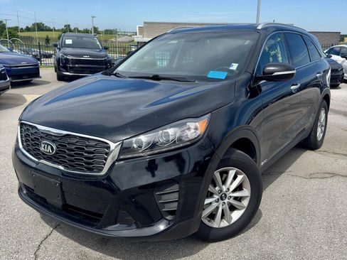Used 2020 Kia Sorento LX w/ LX I4 Convenience Package AWD/4WD image 1
