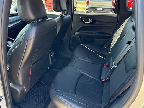 Used 2024 Jeep Compass Trailhawk image 10