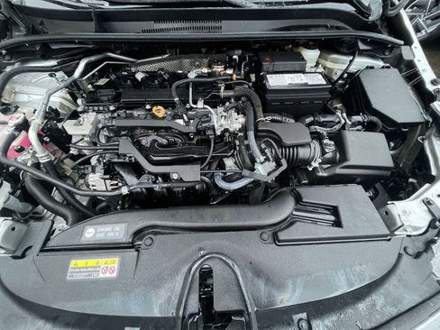 Used 2025 Toyota Corolla LE image 32