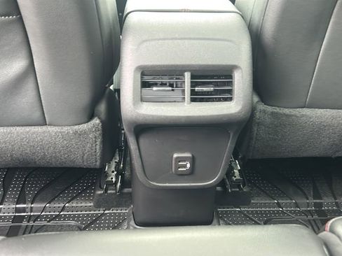 Certified 2023 Chevrolet Equinox RS image 31