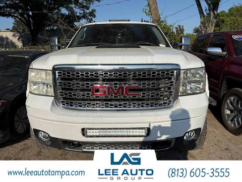 Used 2012 GMC Sierra 2500 Denali w/ Suspension Package, Off-Road image 2