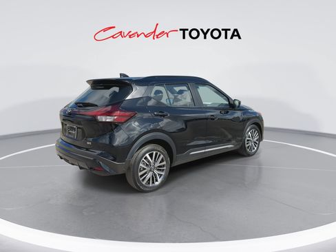 Used 2024 Nissan Kicks SR FWD image 8