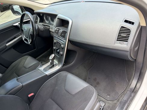 Used 2013 Volvo XC60 3.2 FWD image 29