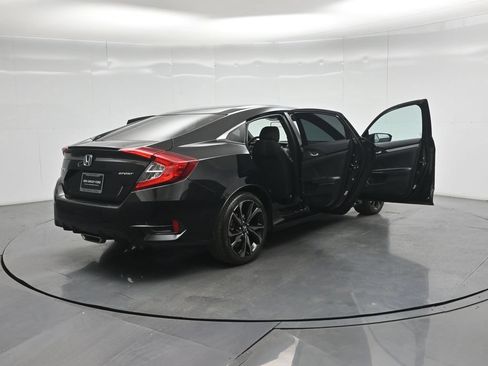 Used 2020 Honda Civic Sport image 4