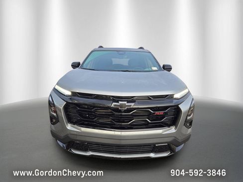New 2026 Chevrolet Equinox RS w/ Convenience Package III FWD image 11