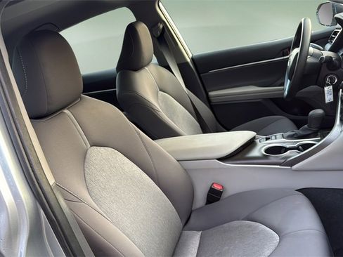 Used 2023 Toyota Camry LE image 15