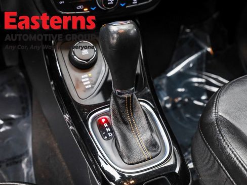 Used 2021 Jeep Compass Limited image 13