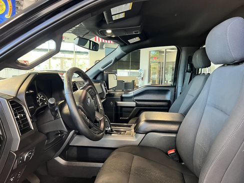 Used 2018 Ford F150 XLT w/ Equipment Group 302A Luxury AWD/4WD image 13