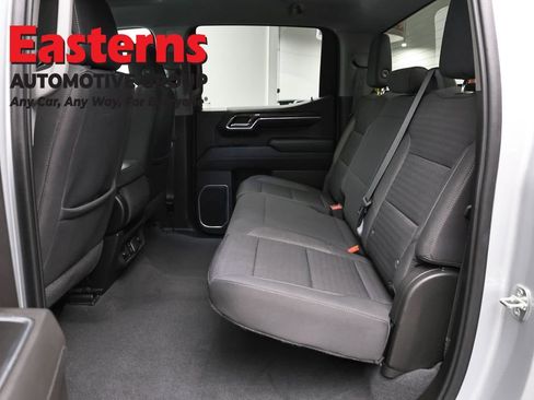 Used 2022 Chevrolet Silverado 1500 LT AWD/4WD image 23