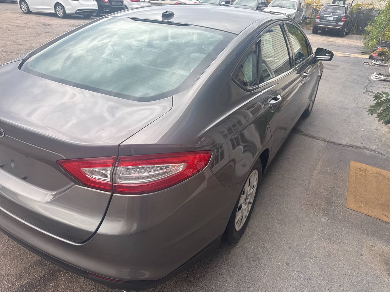 Used 2013 Ford Fusion S FWD image 8
