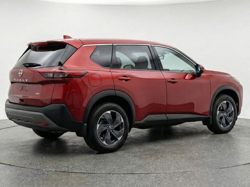 Used 2025 Nissan Rogue SV AWD/4WD image 9