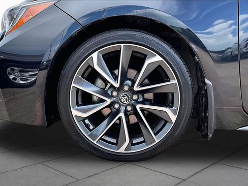 Used 2021 Toyota Corolla SE FWD image 11