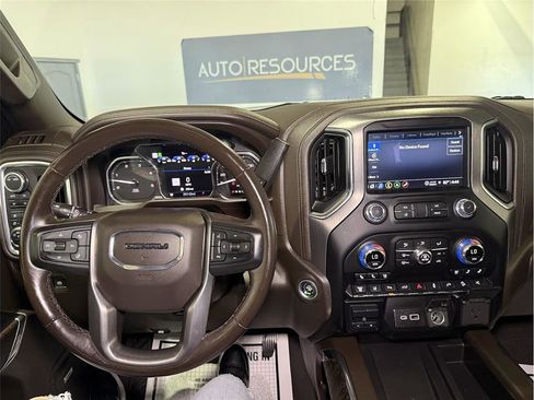 Used 2022 GMC Sierra 3500 Denali image 45