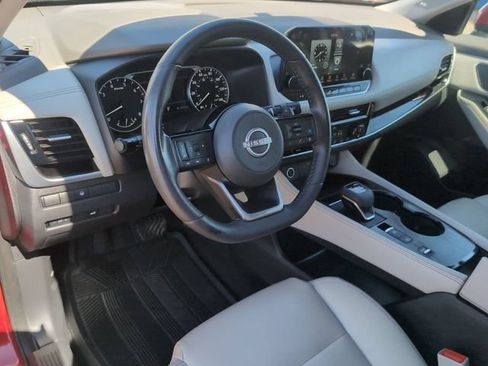 Used 2023 Nissan Rogue SL w/ SL Premium Package FWD image 10
