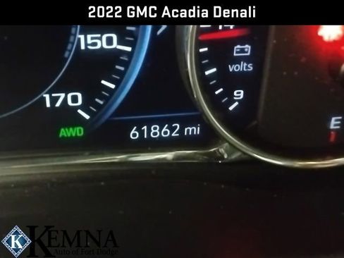 Used 2022 GMC Acadia Denali w/ Denali Ultimate Package image 17