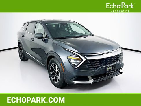 Used 2024 Kia Sportage LX image 1