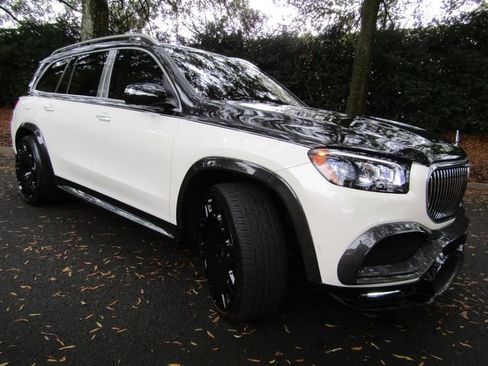 Used 2022 Mercedes-Benz Maybach GLS 600 4MATIC image 10