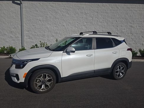 Certified 2023 Kia Seltos EX AWD/4WD image 1