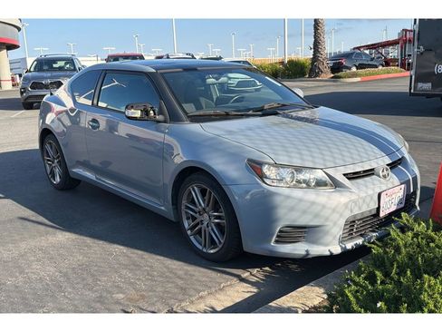Used 2012 Scion tC FWD image 2