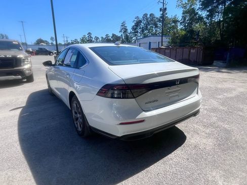 Used 2024 Honda Accord EX image 4