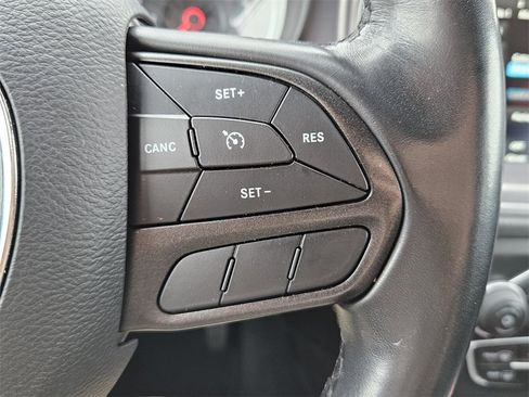 Used 2023 Dodge Charger SXT image 22