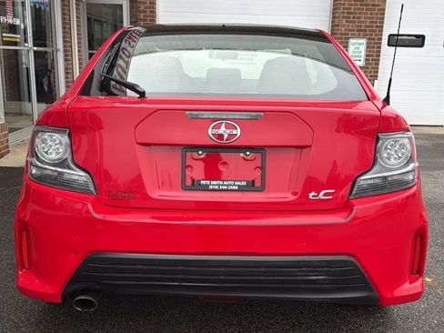 Used 2016 Scion tC image 8