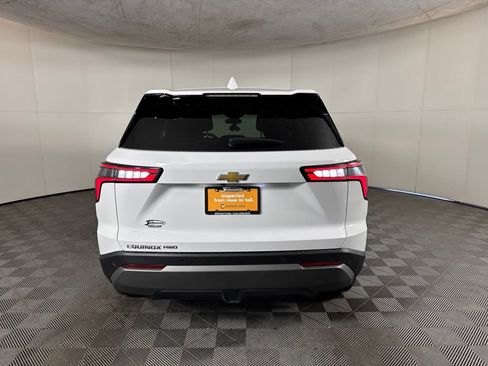 Used 2025 Chevrolet Equinox LT AWD/4WD image 7