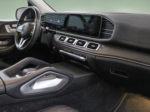 Used 2023 Mercedes-Benz GLS 450 4MATIC image 22