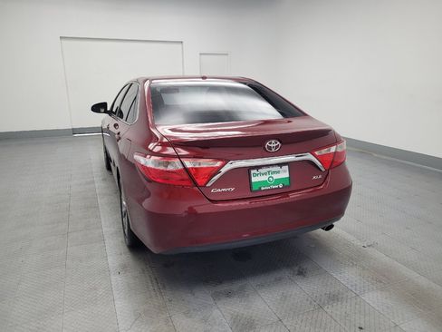 Used 2017 Toyota Camry XLE image 6