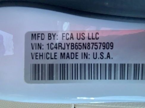 Used 2022 Jeep Grand Cherokee Limited 4xe w/ Luxury Tech Group II image 30