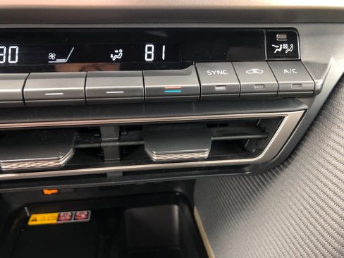 Certified 2025 Toyota Camry SE image 16