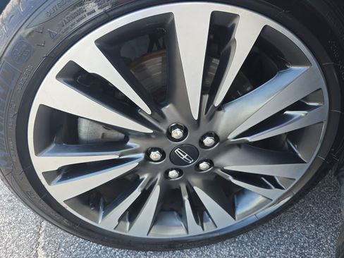 Used 2019 Lincoln MKZ Reserve w/ Luxury Package AWD/4WD image 33
