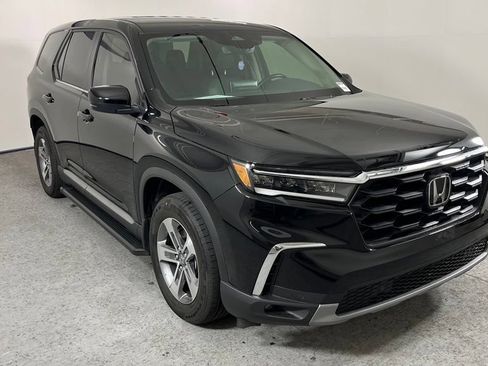 Used 2025 Honda Pilot EX-L image 1