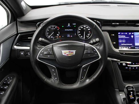 Certified 2023 Cadillac XT5 Premium Luxury image 16
