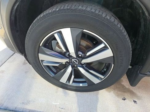 Used 2022 Nissan Rogue SL w/ SL Premium Package image 10