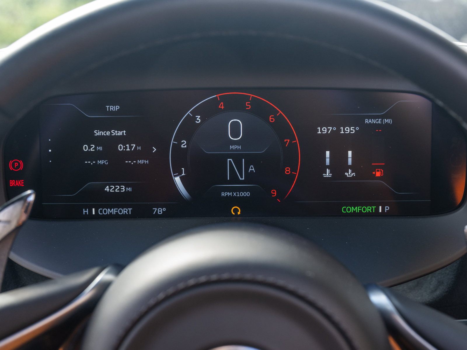Used 2024 McLaren 750S Spider RWD image 23