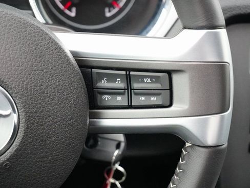 Used 2014 Ford Mustang GT Premium image 16