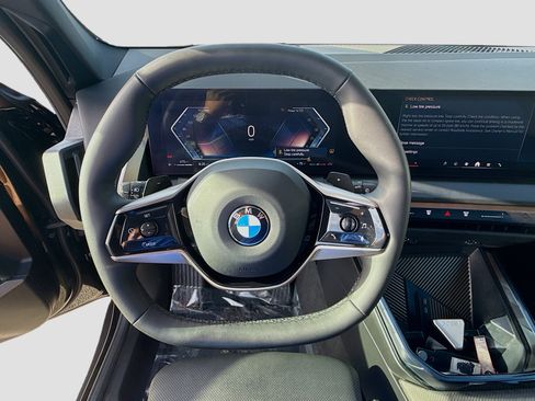 Used 2025 BMW X3 xDrive30i image 8