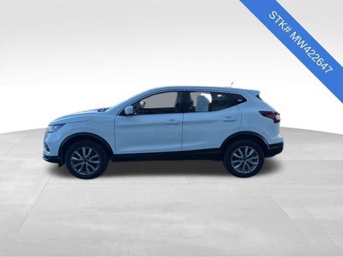 Used 2021 Nissan Rogue Sport S image 4