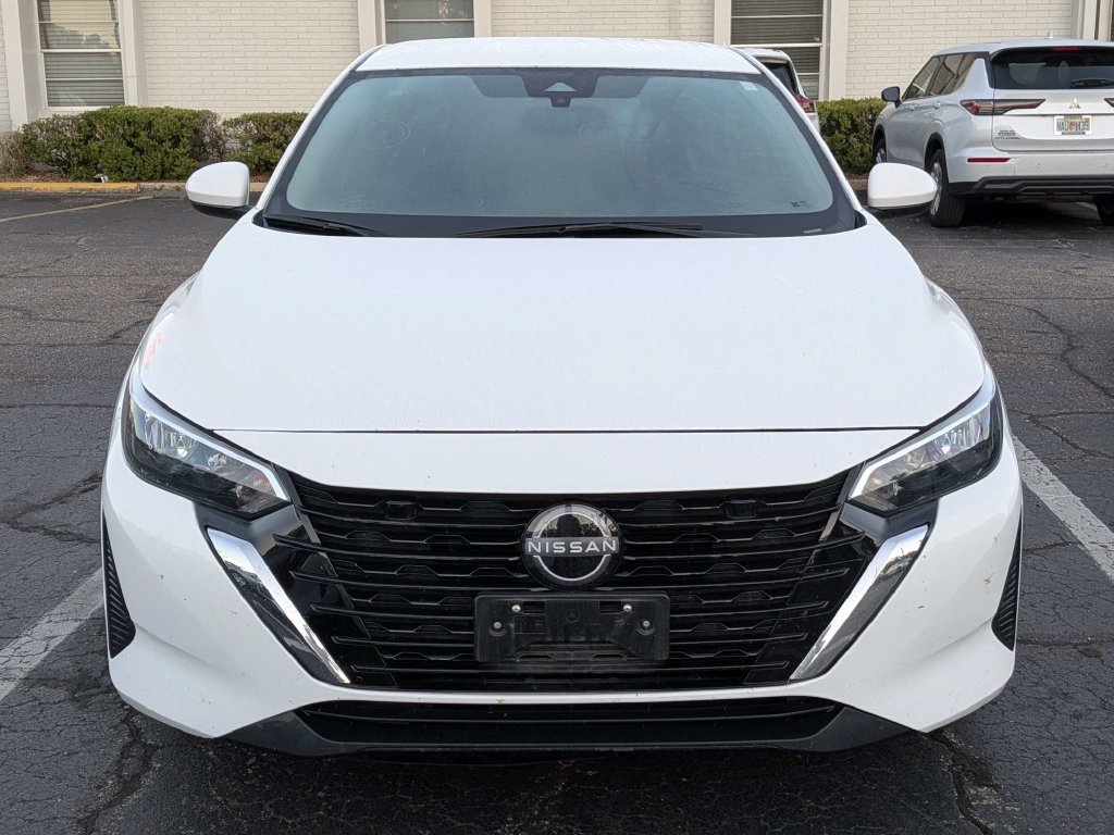 Used 2025 Nissan Sentra SV FWD image 2