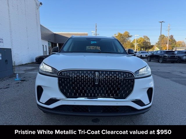 New 2027 Lincoln Aviator AWD image 4