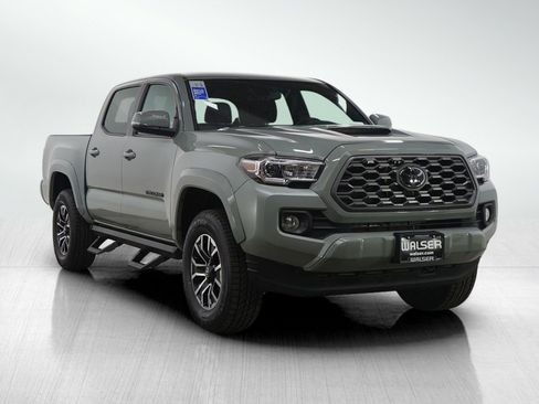 Used 2022 Toyota Tacoma TRD Sport image 7