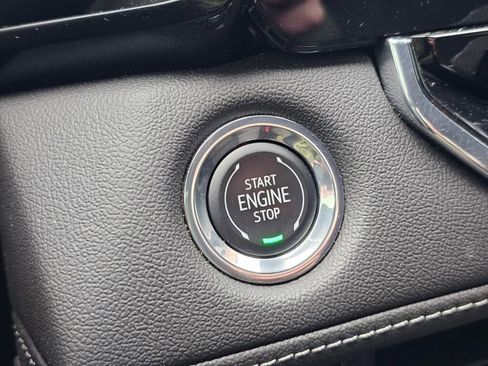 Used 2023 Chevrolet Colorado LT w/ LT Convenience Package II image 40