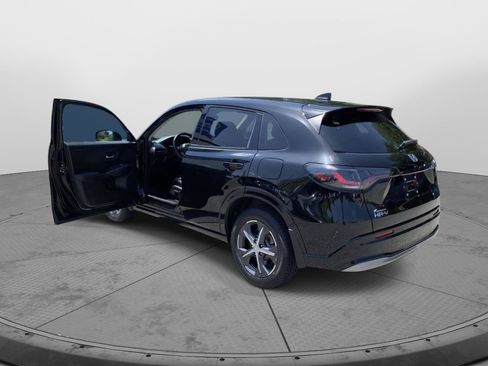 Certified 2025 Honda HR-V EX-L image 10