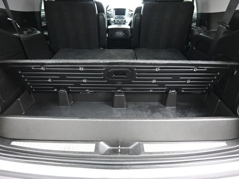 Used 2019 Chevrolet Tahoe LT w/ Luxury Package AWD/4WD image 56